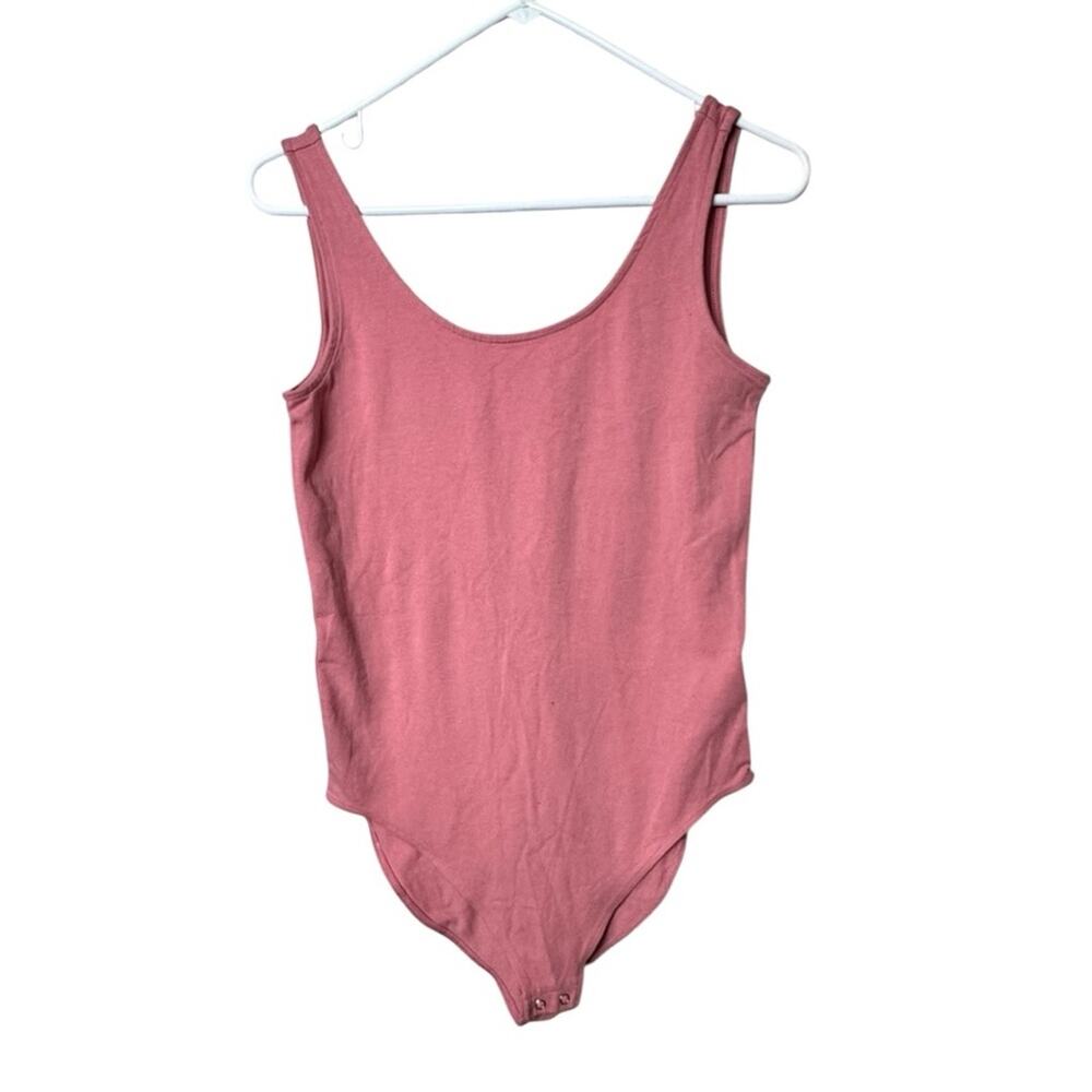 Old Navy Women's Blush Pink Snap Closure All In One Bodysuit  Sz M